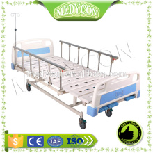 CE &amp; ISO ajustable 3 manivelas de la cama de hospital manual